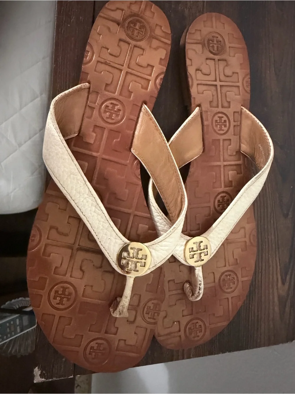 Tory Burch beige leather